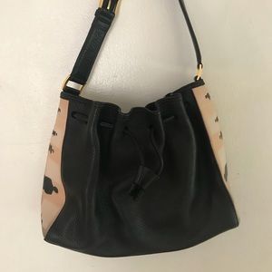 Jeon Los Angeles Shoulder Bag